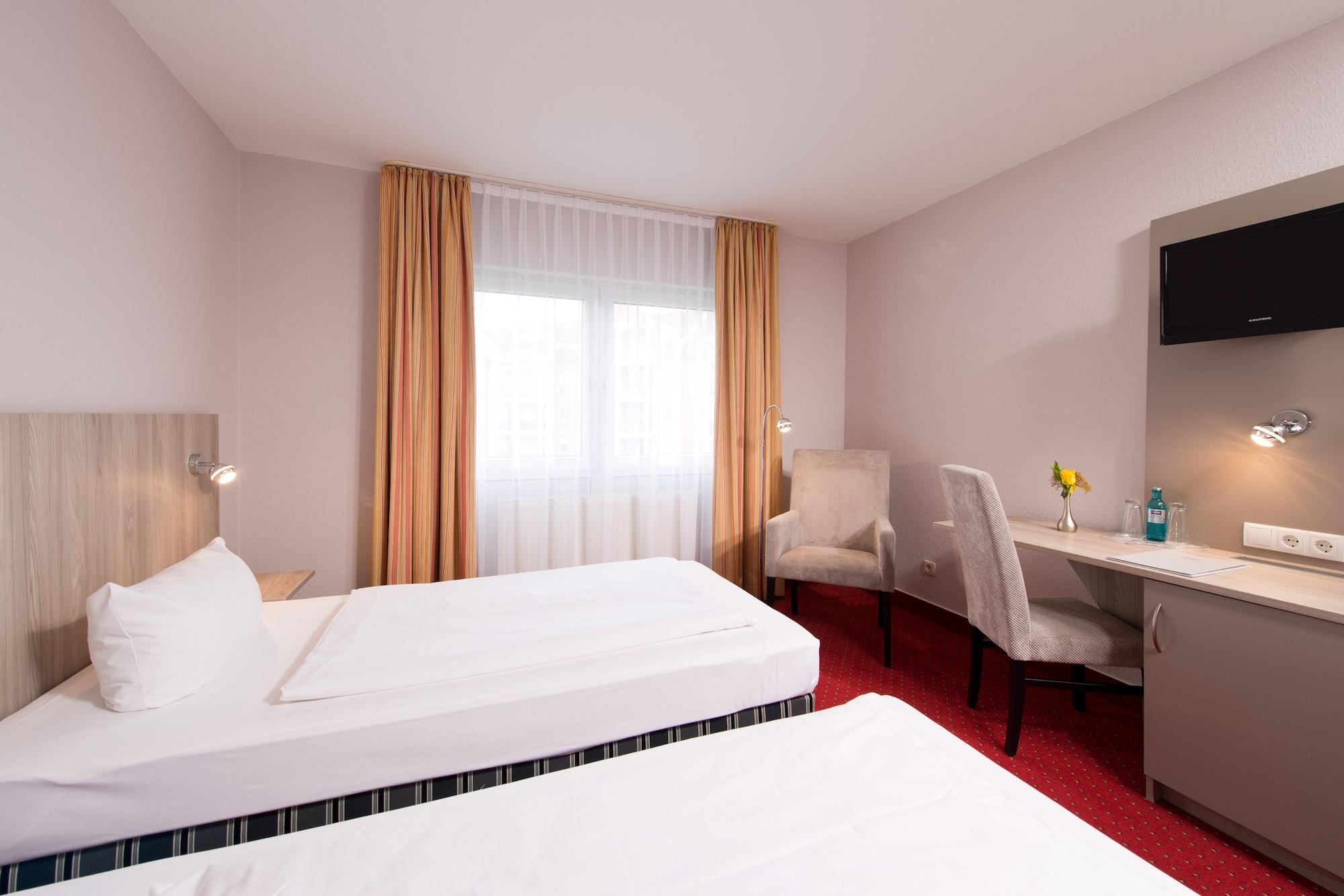 Achat Hotel Frankenthal In Der Pfalz Luaran gambar