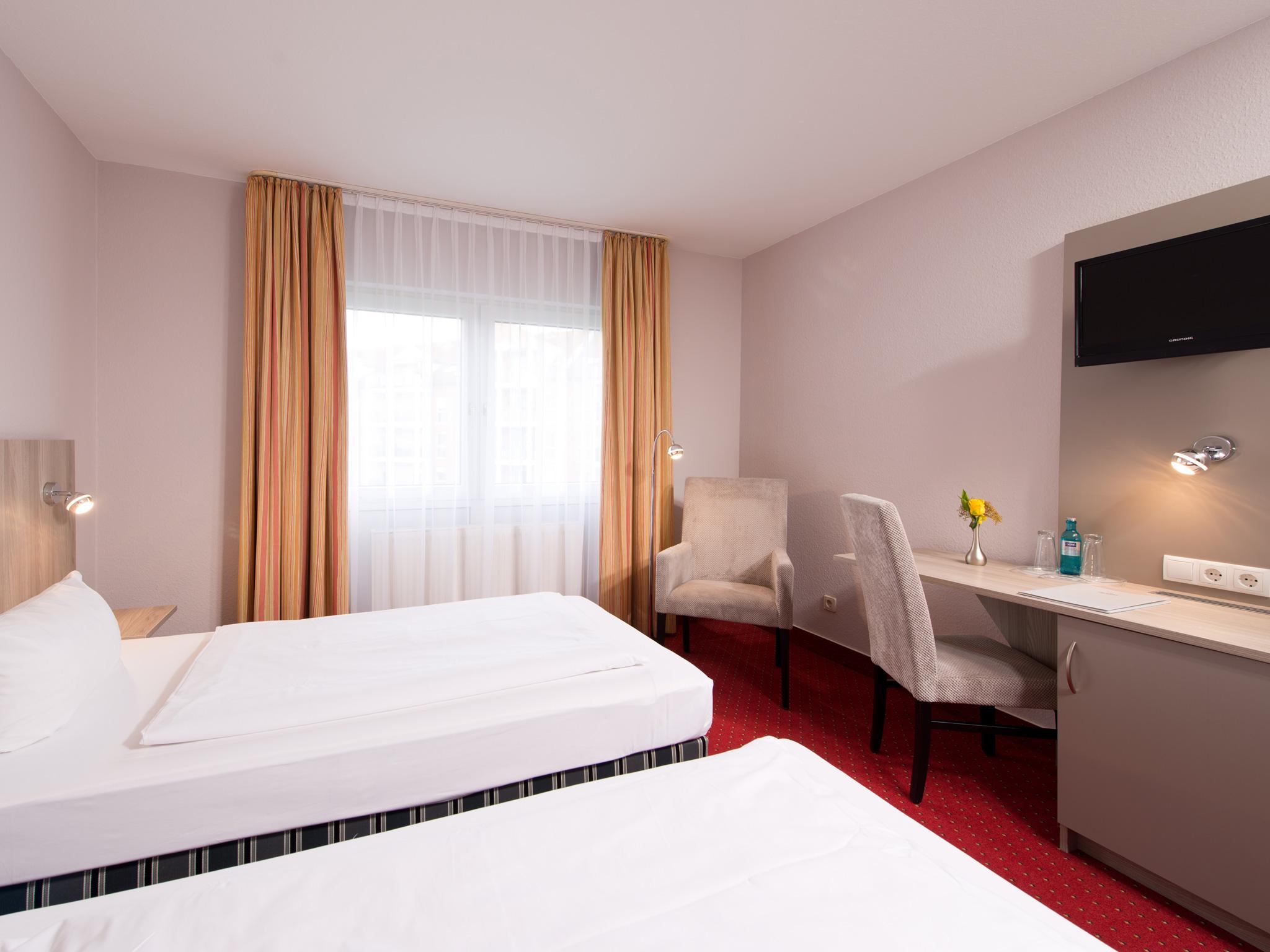 Achat Hotel Frankenthal In Der Pfalz Luaran gambar